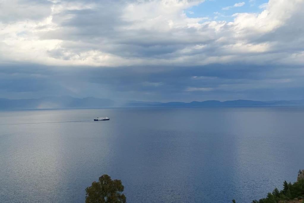 Simply Meraki Gytheian With Panoramic Sea View Apartment